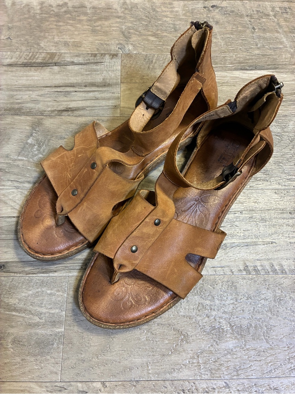 Born Timina Leather T Strap Gladiator Buckle Zipper Sandals